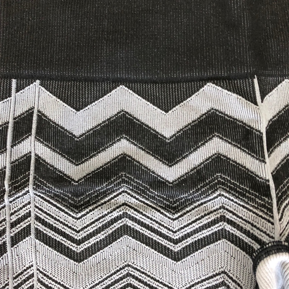 Lululemon Ebb to Street Chevron Leggings - Picture 2 of 5